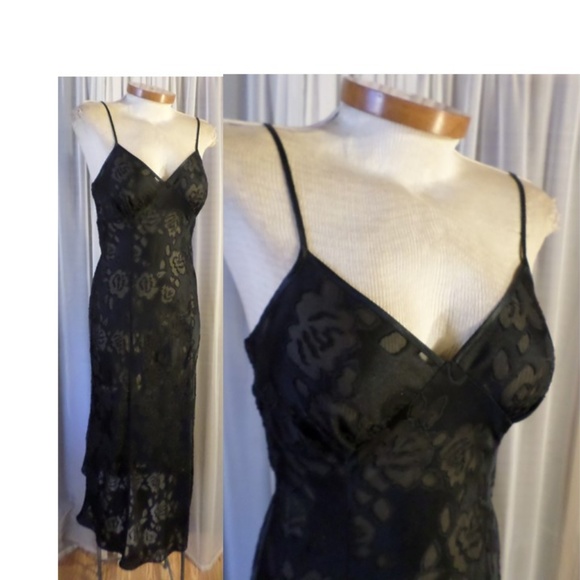VINTAGE Victoria Secret Black Long Nightgown M Sli - Picture 3 of 8